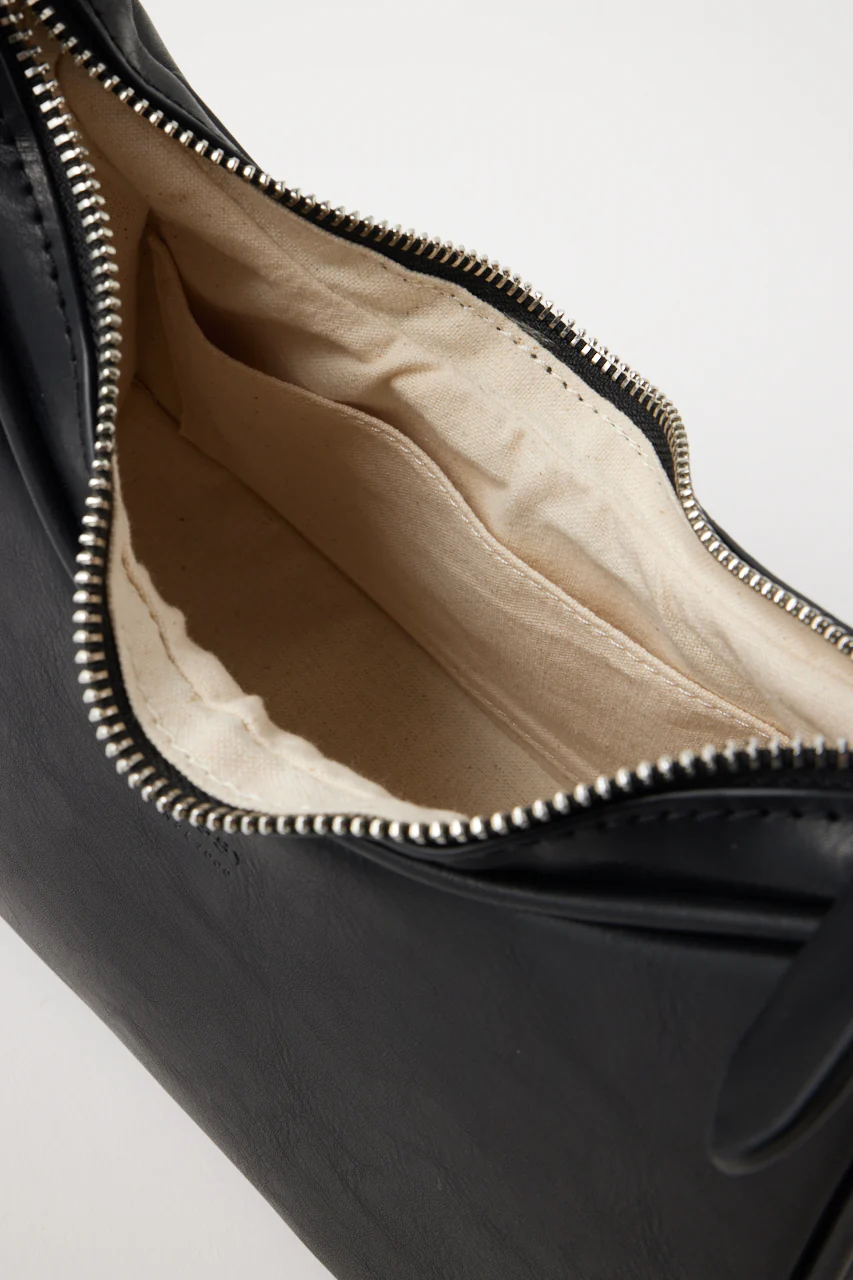 010IST56-4831 - Image 8