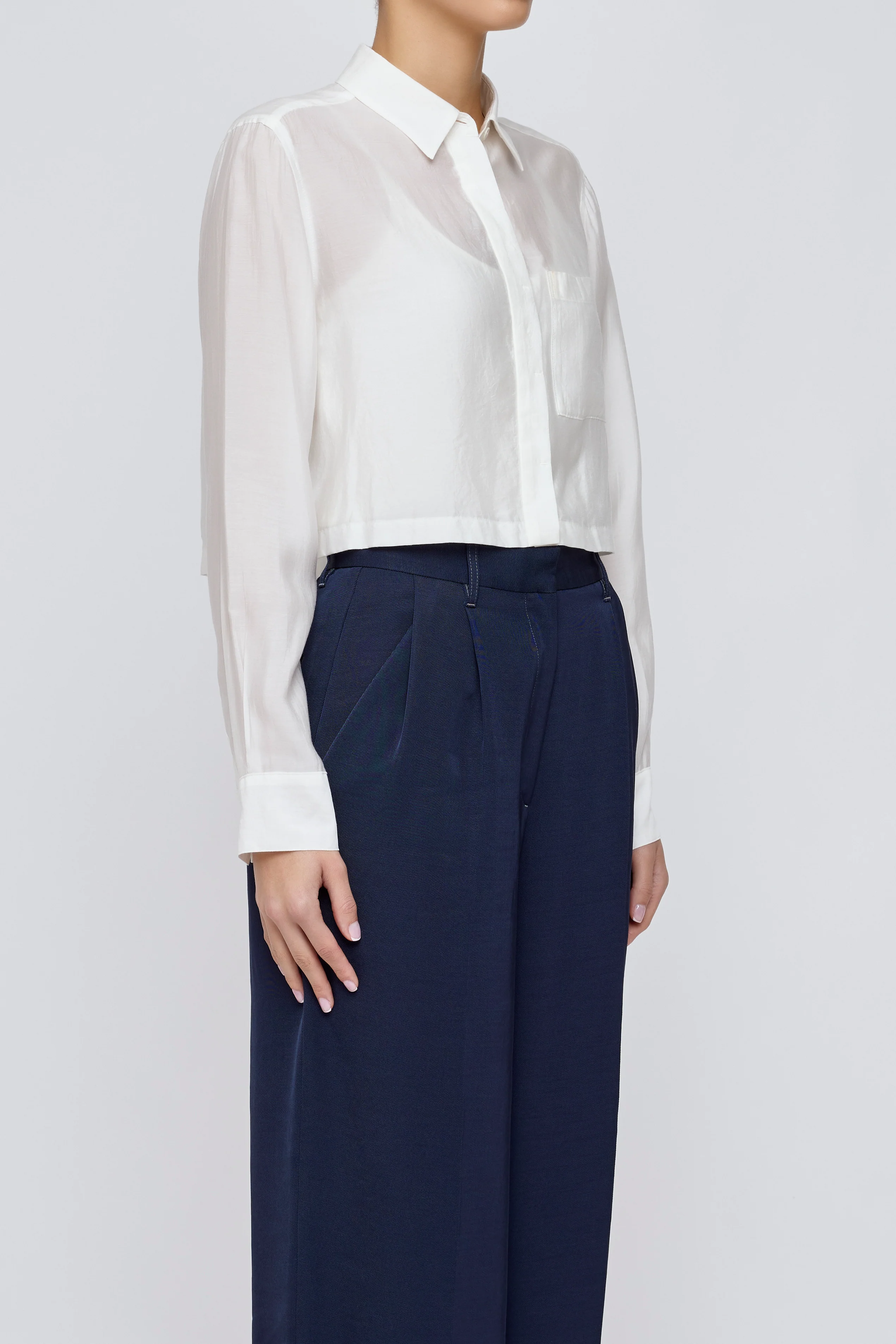 MV BASIC CROPPED SH - Image 4