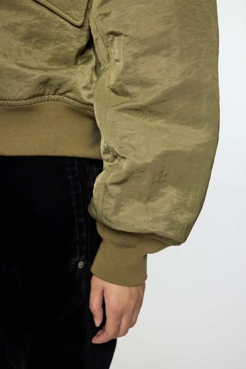 F/FUR COLLAR CROP BLOUSON - Image 12