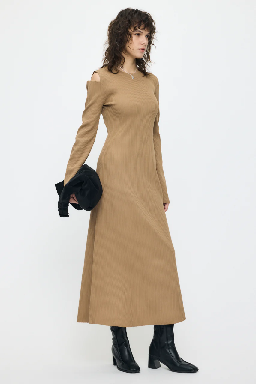 OPEN SHOULDER KNIT DRESS - Image 5
