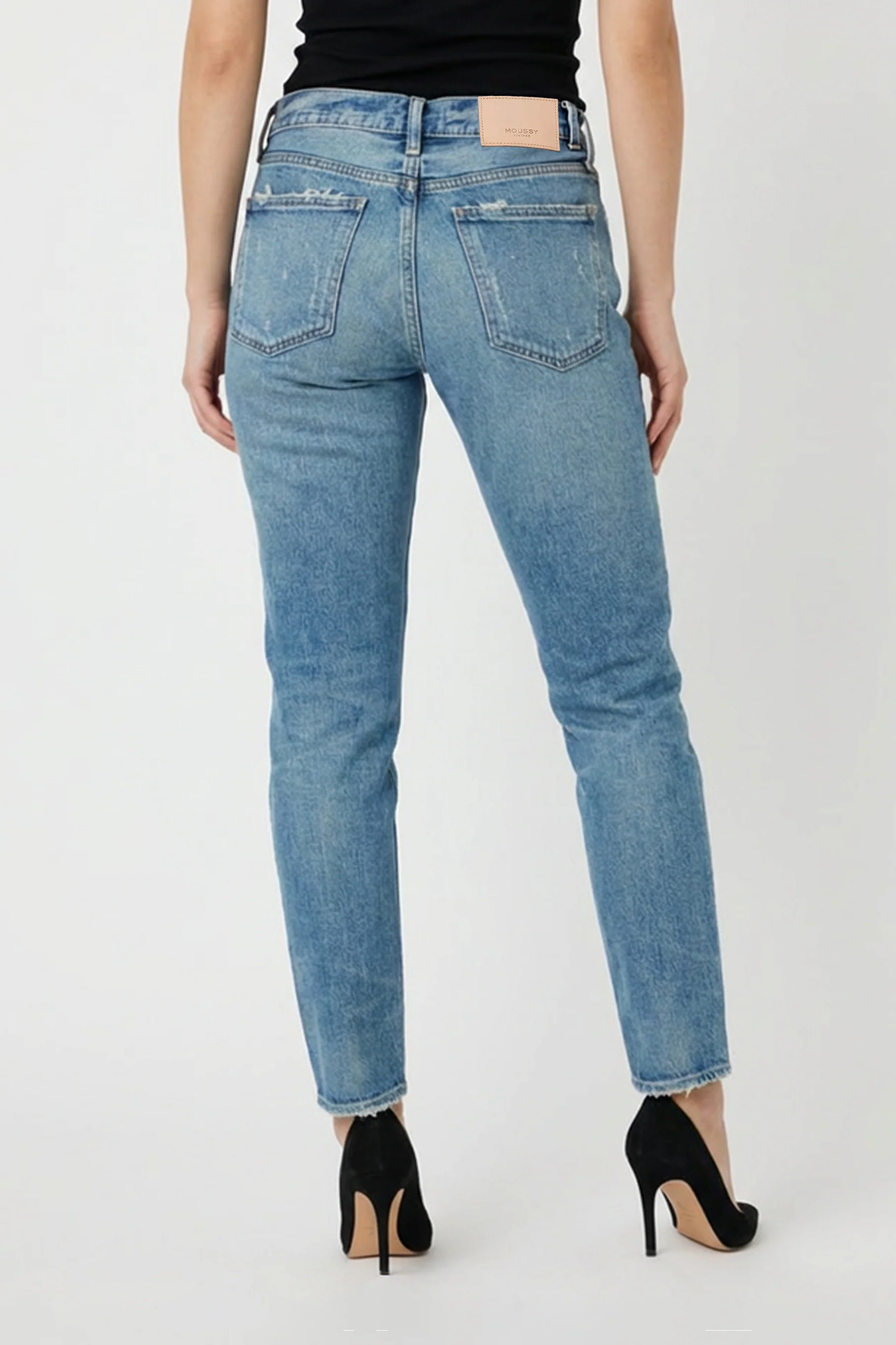 TAPERED - Hackney - Image 2