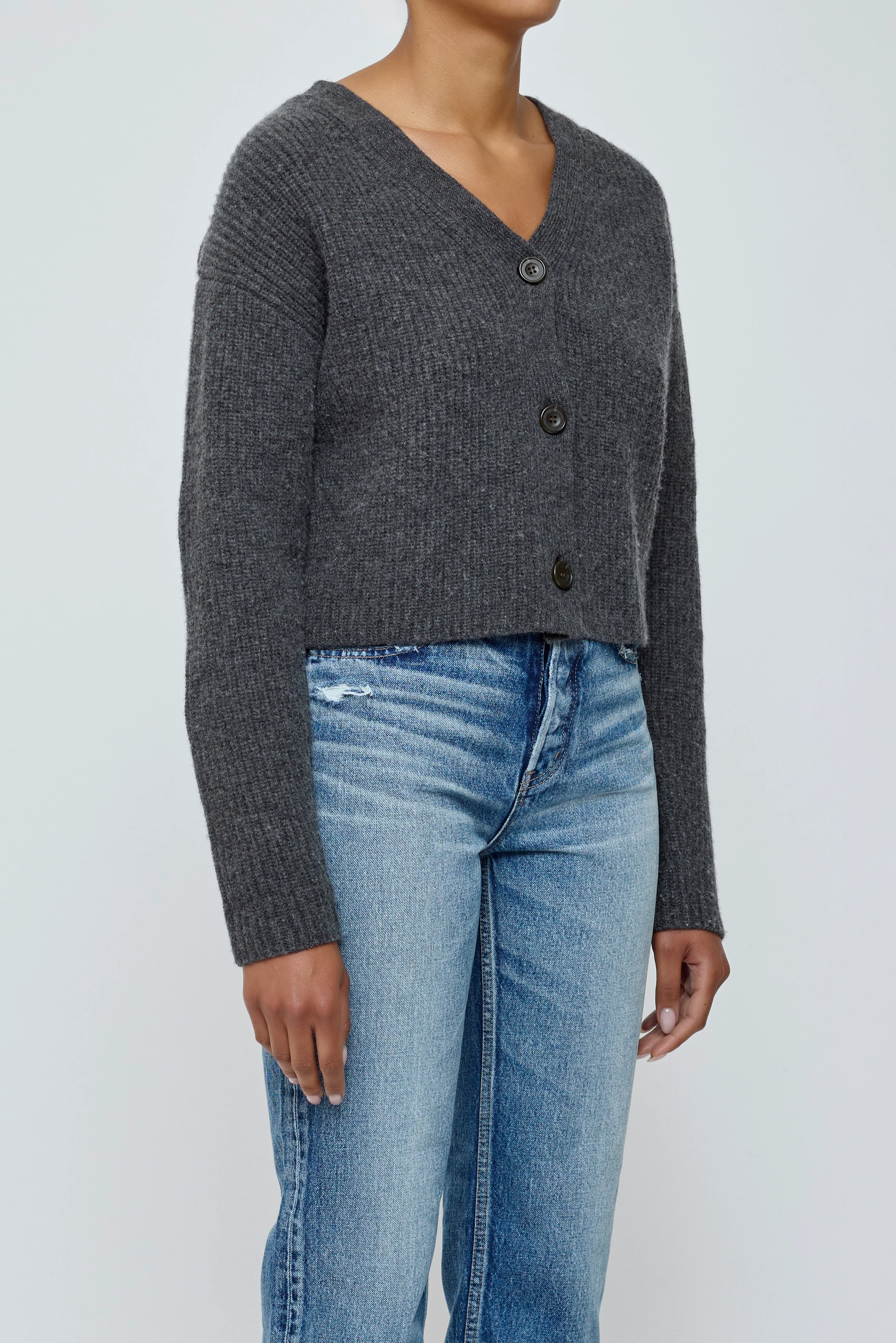 V NECK CARDIGAN - Image 3
